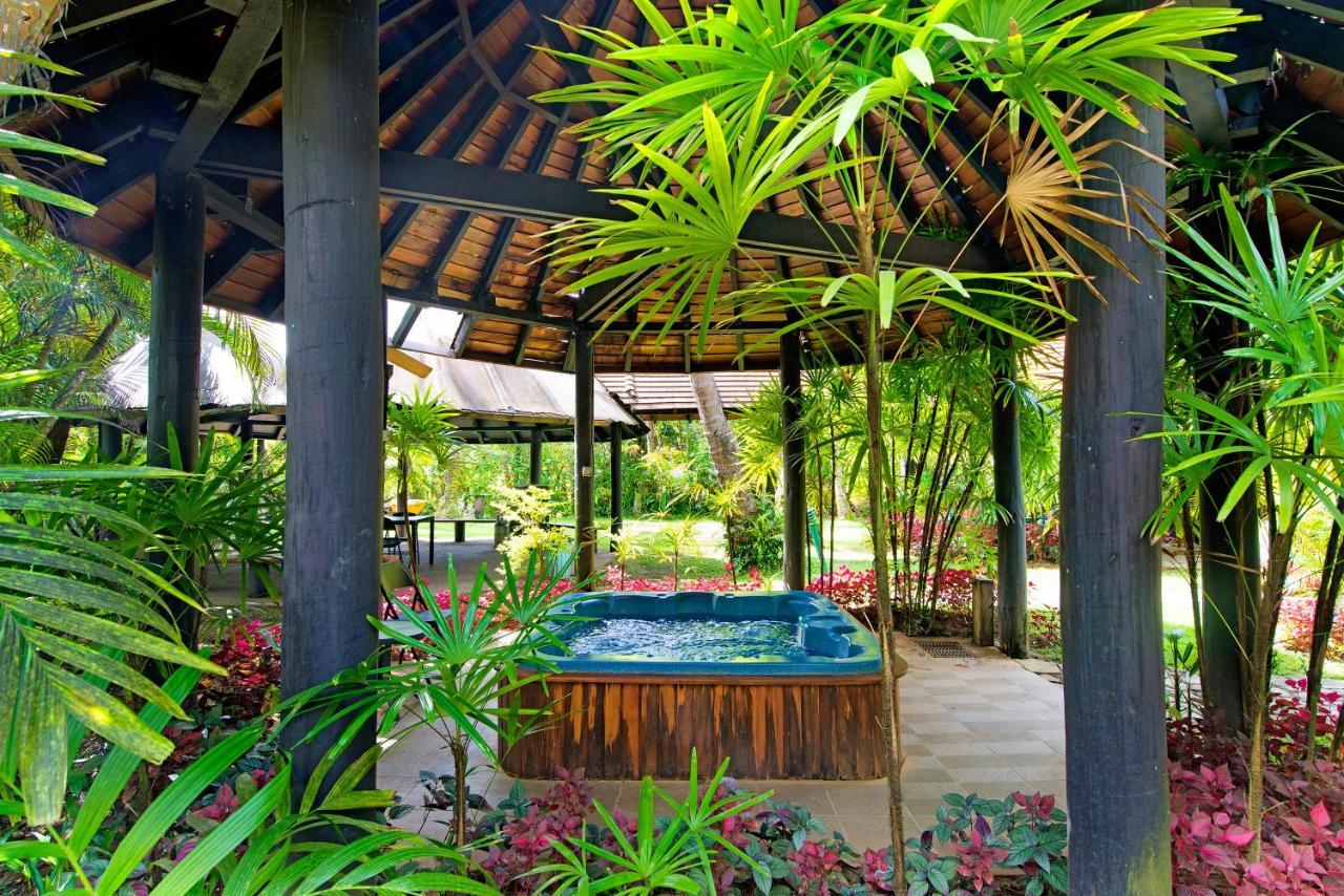 Ultiqa Fiji Palms Beach Resort Pacific Harbour Eksteriør billede
